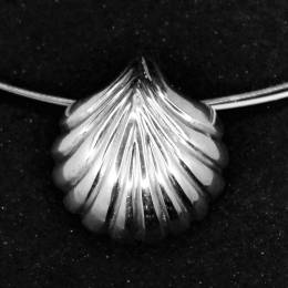 Handmade Silver Necklace Round Clam